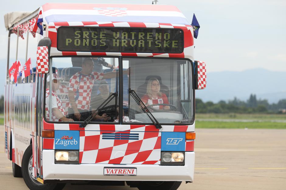 Nikolina Žiljak vozi bus s Vatrenima | Author: Patrik Macek (PIXSELL)