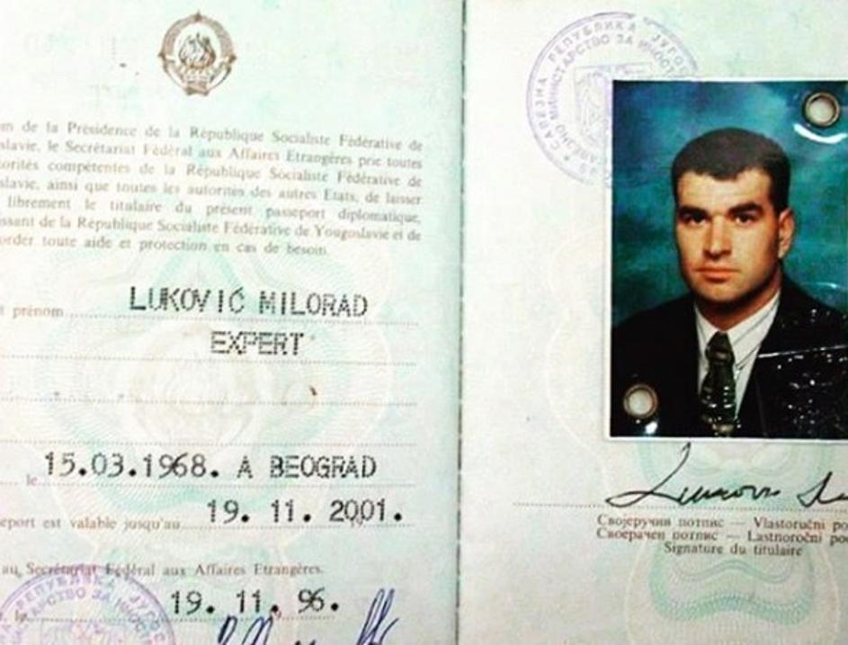 Diplomatska putovnica Milarada Ulemeka