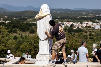 Međugorje: Oskvrnut Gospin kip na brdu ukazanja
