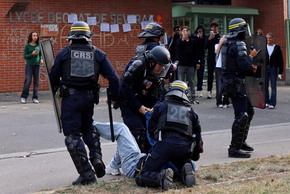 French high school students protest in France | Author: Nacho Doce