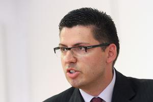 Mladen Jozinović, direktor koji si je isplatio milijunski bonus