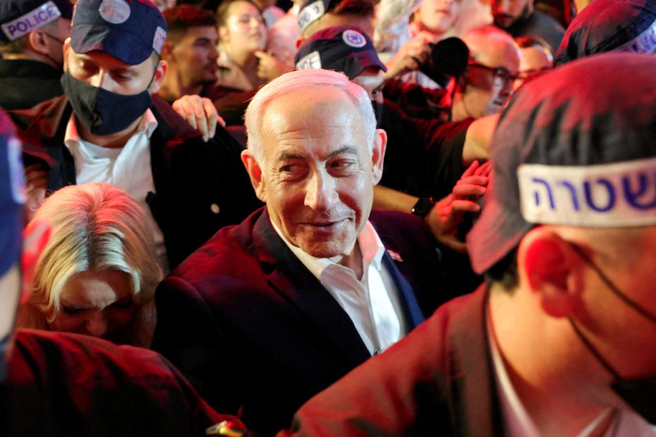 FILE PHOTO: Israeli Prime Minister Netanyahu tours the Mahane Yehuda market ahead of the national election, in Jerusalem | Author: Kevin Coombs
