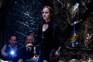 HARRY POTTER AND THE DEATHLY HALLOWS - PART 2