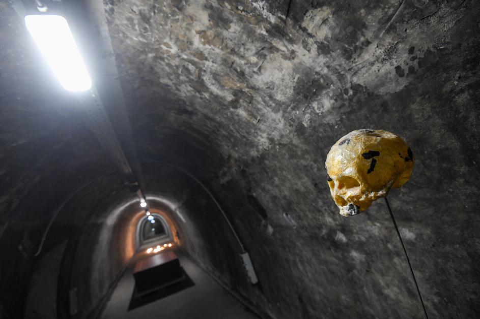 Zagreb: Konferencija povodom izložbe Damira Sokića Fizika/Metafizika u tunelu Grič