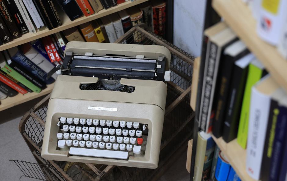 24SATA Zagreb: Antikvarijat Crveni peristil | Author: Marko Prpic/PIXSELL