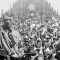 Hitler sa članovima SA u Nurembergu