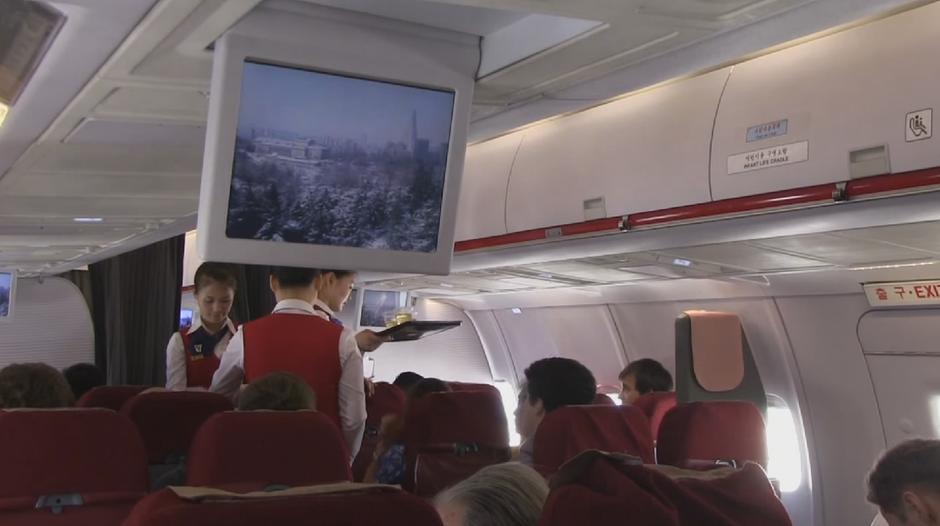 Stjuardese na zrakoplovu Air Koryoa | Author: screenshot/youtube