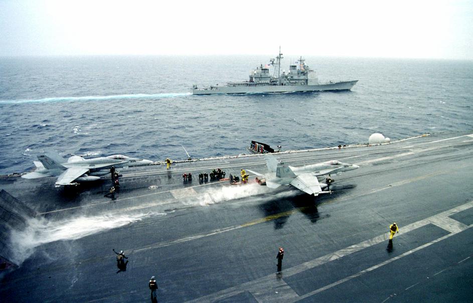 Američka mornarica u Jadranskom moru, ožujak 1999., udari po Srbiji