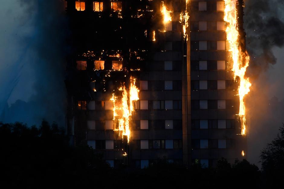 Veliki požar u neoboderu Londona | Author: Reuters