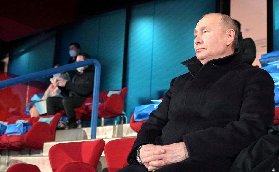 Beijing, China. 04th Feb, 2022. Russian President Vladimir Putin watches the opening ceremony of the 2022 Beijing Winter Olympics in the VIP section of National Stadium, February 4, 2022 in Beijing, China. Putin attended the Olympics as a guest of Chinese | Author: 