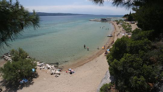Pješčana plaža Duće