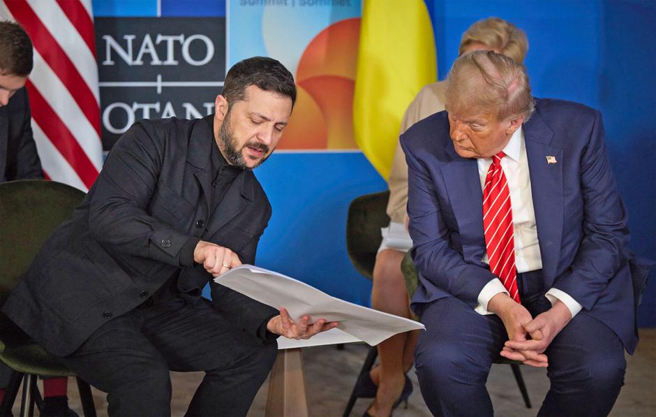 Ukrainian President Volodymyr  Zelensky In discussion with US President Donald Trump during the NATO Summit in The Hague in June 2025. Photo: Volodymyr Zelensky X account | Author: 