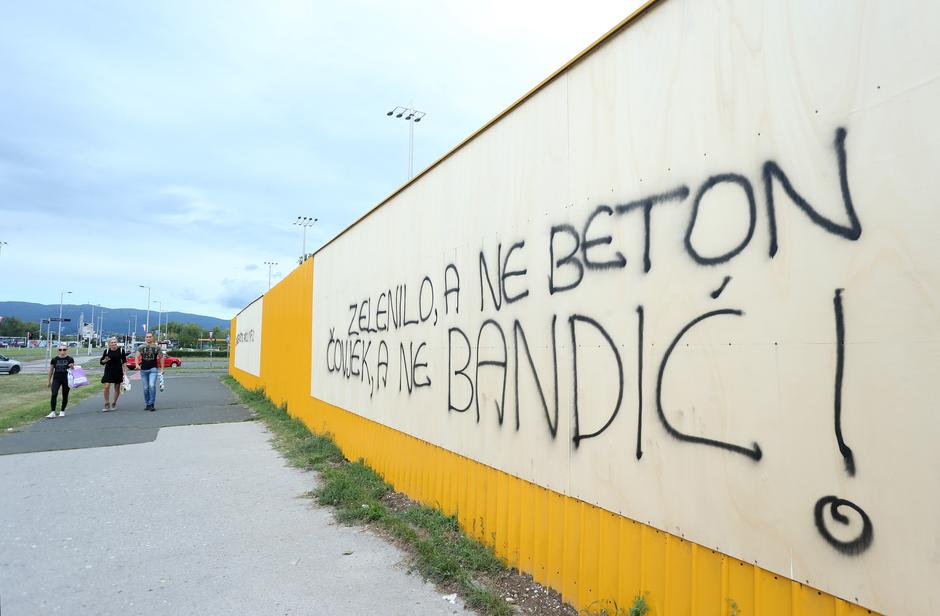 Grafiti u Sopotu protiv izgradnje | Author: Sanjin Strukić (PIXSELL)