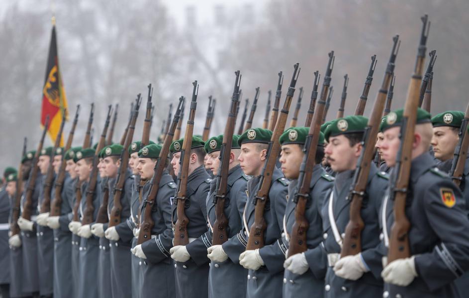 Boris Pistorius trifft Kaja Kallas