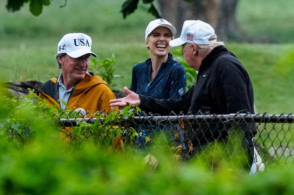 U.S. President Donald Trump visits golf course at Hains Point in Washington, D.C. | Author: Ken Cedeno/REUTERS