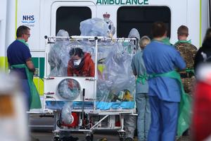 Medicinska sestra zaražena ebolom dopremljena u Glasgow