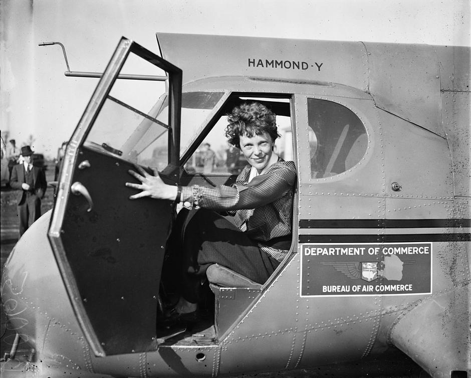 Amelia Earhart | Author: Harris & Ewing