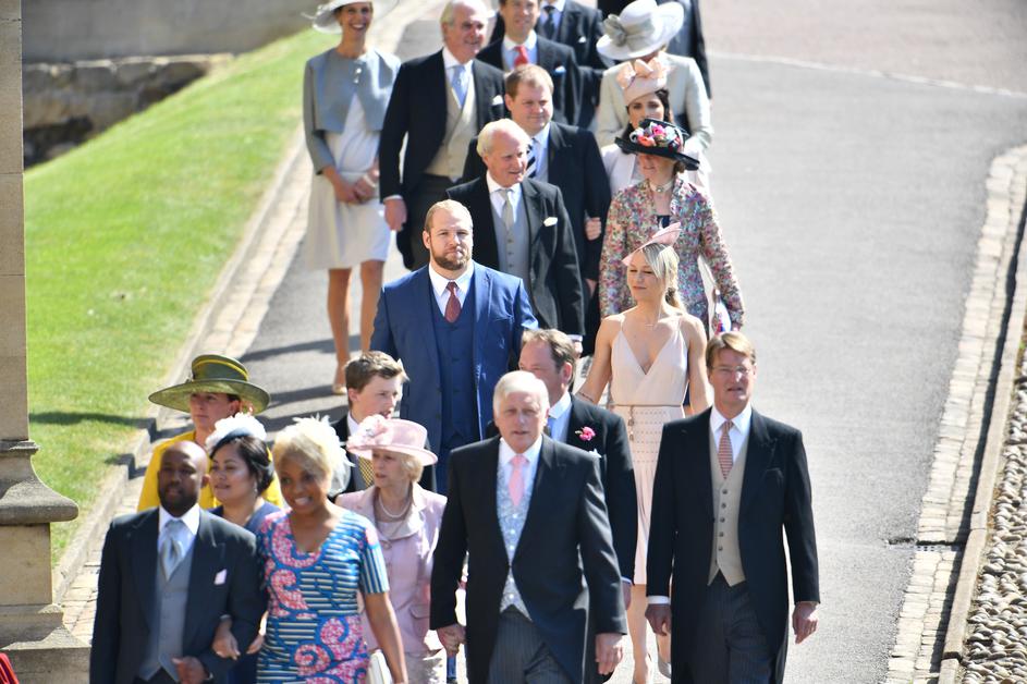VIP uzvanici dolaze na kraljevsko vjenčanje