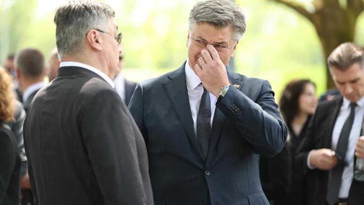 Predsjednik Milanović i premijer Plenković razmijenili nekoliko riječi u Jasenovcu