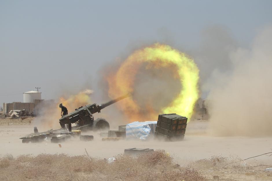 Šijitska artiljerija otvara paljbu po pripadnicima Islamske države | Author: STAFF/REUTERS/PIXSELL