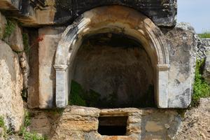 Plutonium u Hierapolisu, vjerovalo se da je to put u podzemni svijet smrti