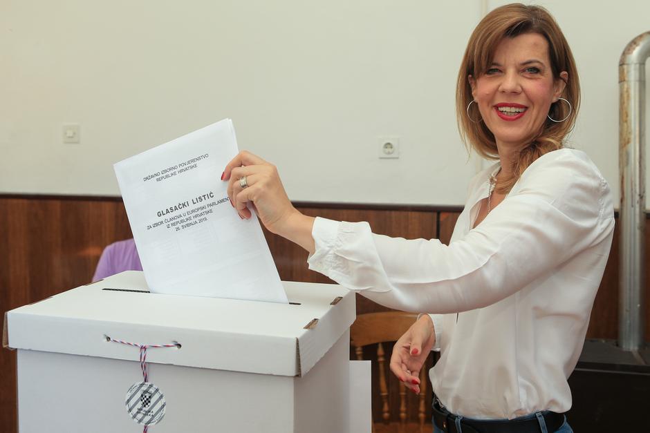 Biljana Borzan na glasovanju za Europski parlament | Author: Tomislav Miletic/PIXSELL