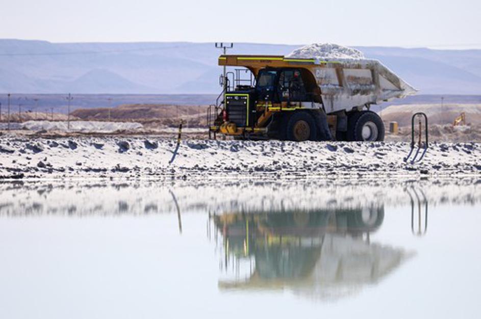 Chile Advances as World Leader in Lithium Extraction