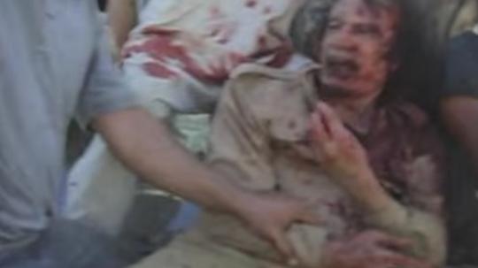Muammar Gaddafi pred smrt