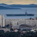 Kozjak: Pogled s Kozjaka na Split i najveći ratni brod na svijetu USS Gerald Ford