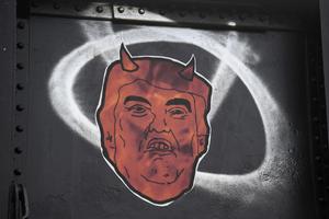 Grafit Donalda Trumpa u Londonu