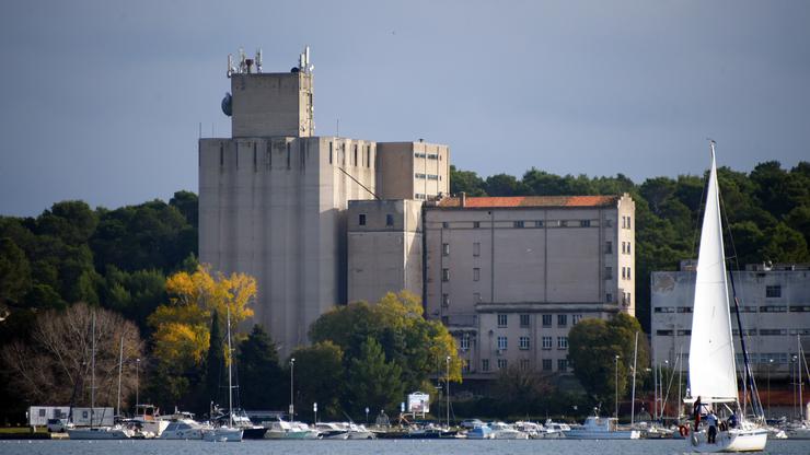 Pula: Zgrada pulske Brionke