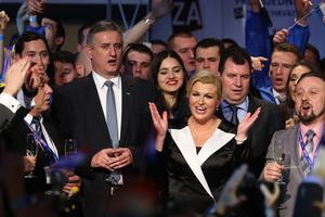 Zagreb: Kolinda Grabar Kitarović obratila se javnosti nakon što je izabrana za prvu predsjednicu