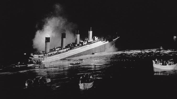 Scena iz filma o tragediji Titanica