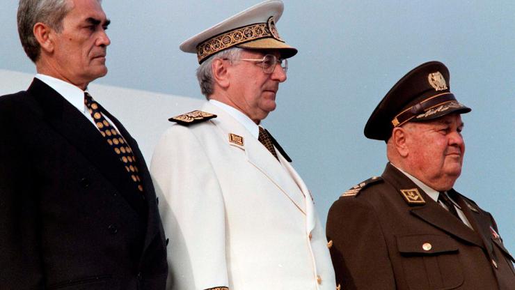 Zagreb: Franjo Tuđman na vojnoj paradi na Jarunu, 30.05.1995.