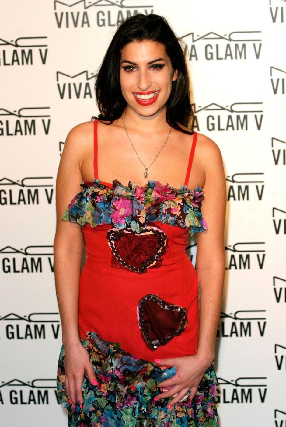 Amy Winehouse at the MAC Viva Glam V Launch at The Gardens at the Hempel Hotel.  London 18 February 2004 | Author: Profimedia