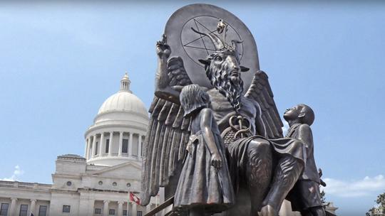 Scena iz "Hail Satan?"