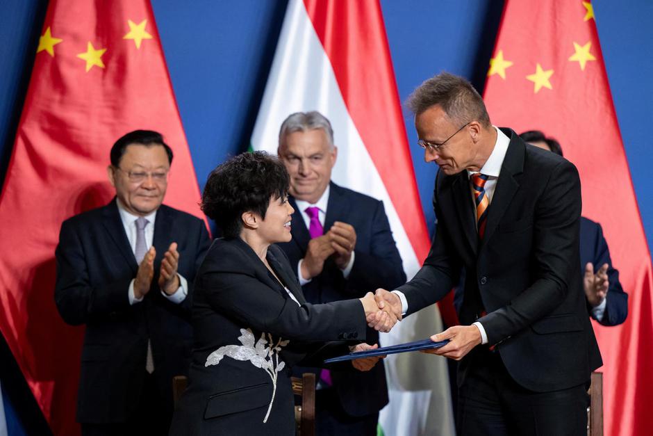 Hungarian PM Orban and BYD CEO Wang Chuanfu meet in Budapest | Author: MARTON MONUS/REUTERS