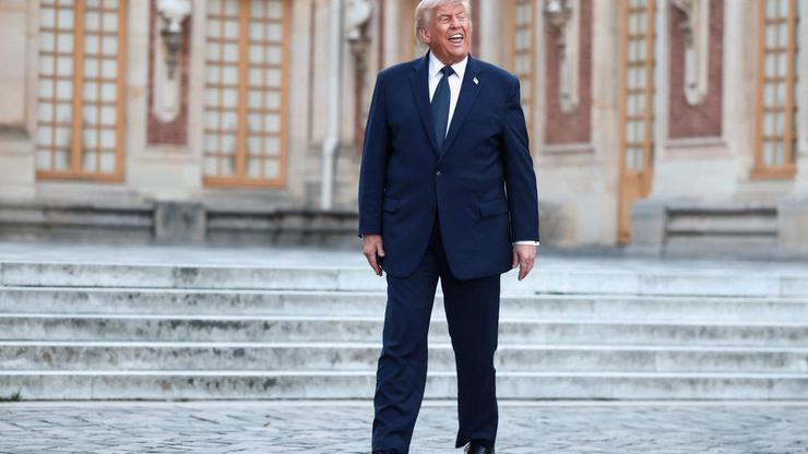 Dinner commemorating the 250th anniversary of the United States’ independence at the Palace of Versailles, near Paris