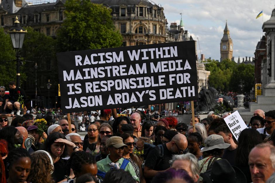 People attend a vigil to remember former Cambridge professor Jason Arday, who died aged 41 on Friday after resigning amid plagirism allegations he denied, in London | Author: CHRIS J RATCLIFFE/REUTERS