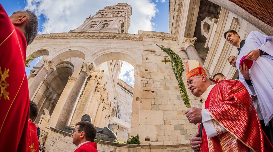 &Ccaron;asna u Splitu dobila otkaz?! &Scaron;to se to doga&dstrok;a na Katoli&ccaron;ko bogoslovnom fakultetu