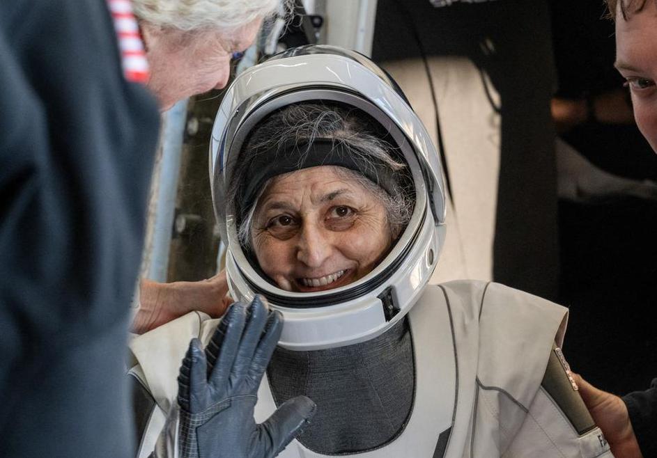 NASA astronauts return to earth after 9-month delay