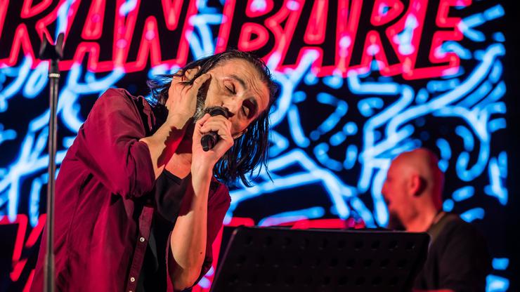 Preminuo Goran Bare, legendarni frontmen grupe Majke