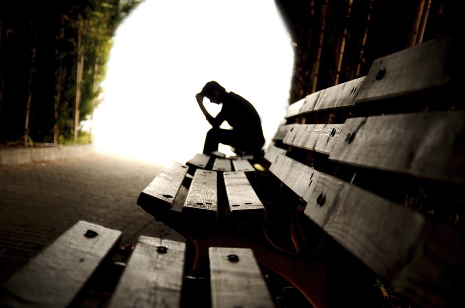 Depesivan, usamljen čovjek | Author: Thinkstock