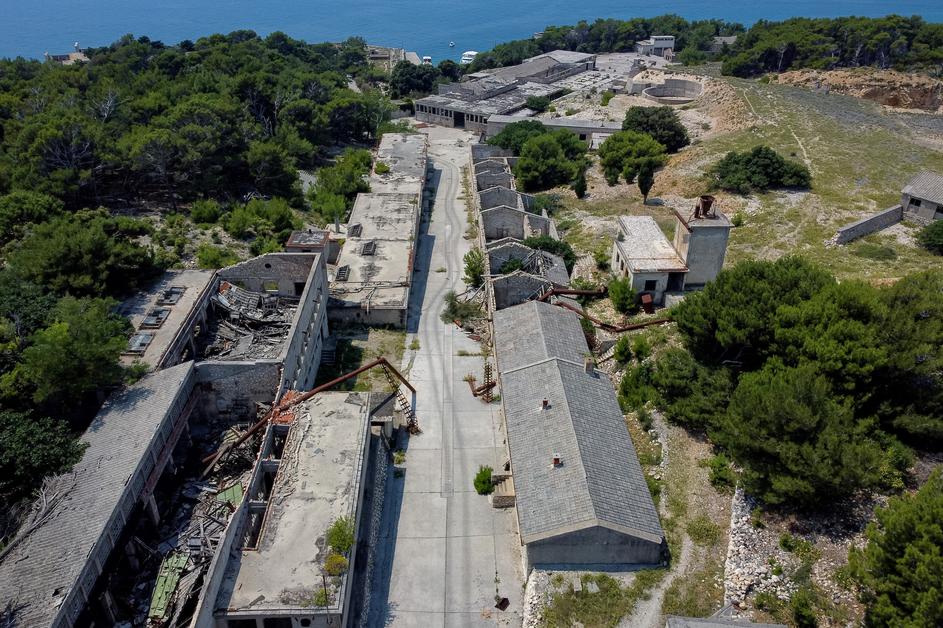 Pogled iz zraka na "Hrvatski Alcatraz"