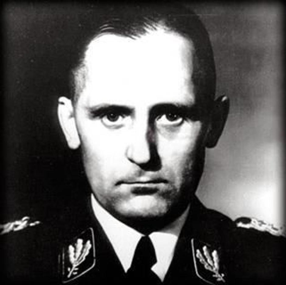 Heinrich Muller | Author: Wikipedia Commons
