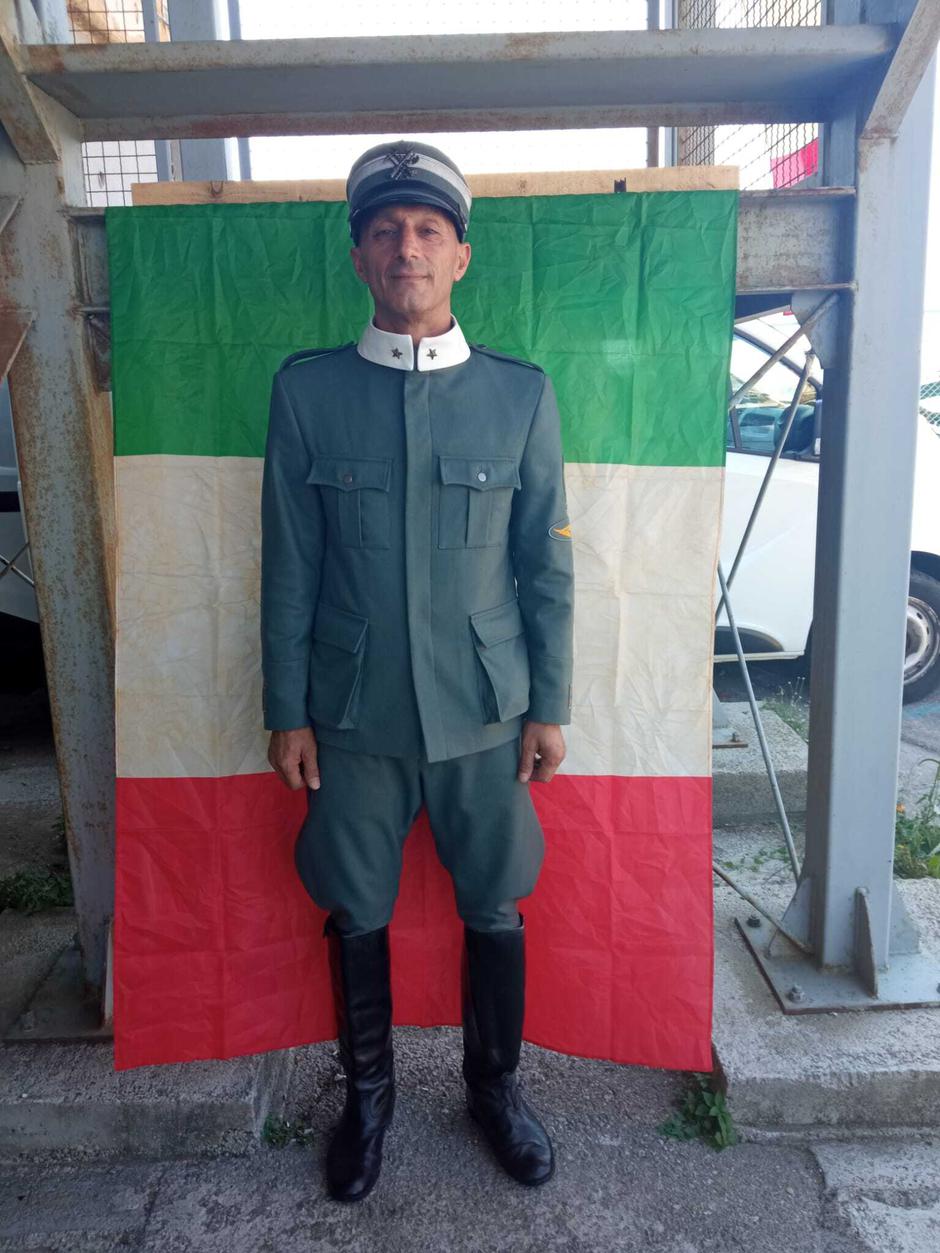  | Author: Privatna arhiva