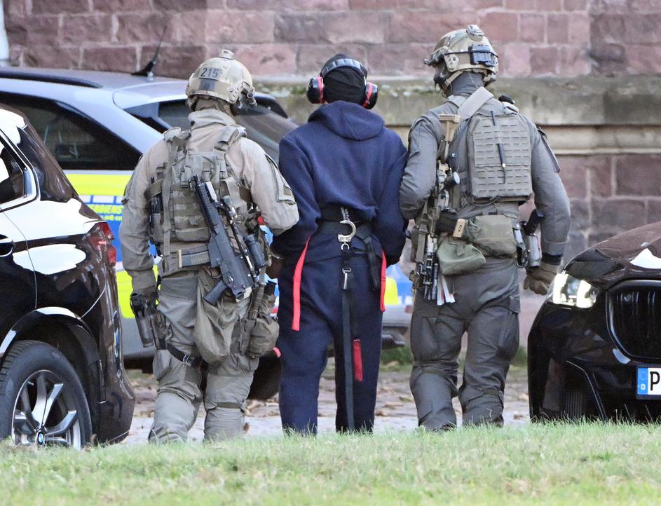 Transfer of suspects to Nord Stream gas pipelines