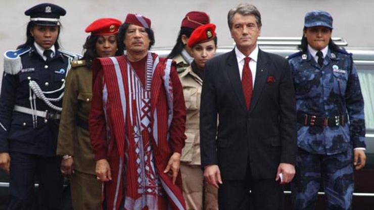 Gaddafi i tjelohraniteljice