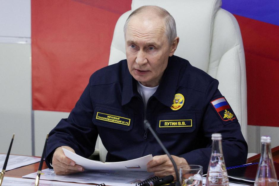 Russian President Vladimir Putin observes a military drill of Pacific fleet in Sakhalin region | Author: Gavriil Grigorov/REUTERS