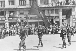 . Italiano: I partigiani della Prima divisione proletaria entrano a Zagabria l'8 maggio 1945 . May 1945. Unknown 1 1. Proleterske Divizija